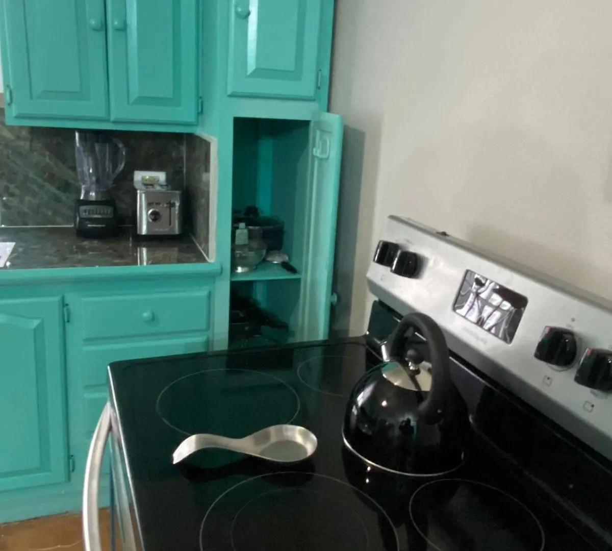 Дом отдыха Spacious & Cozy 2 Bedrooms Townhouse In Gated Community, Excellent Location In Kgn8