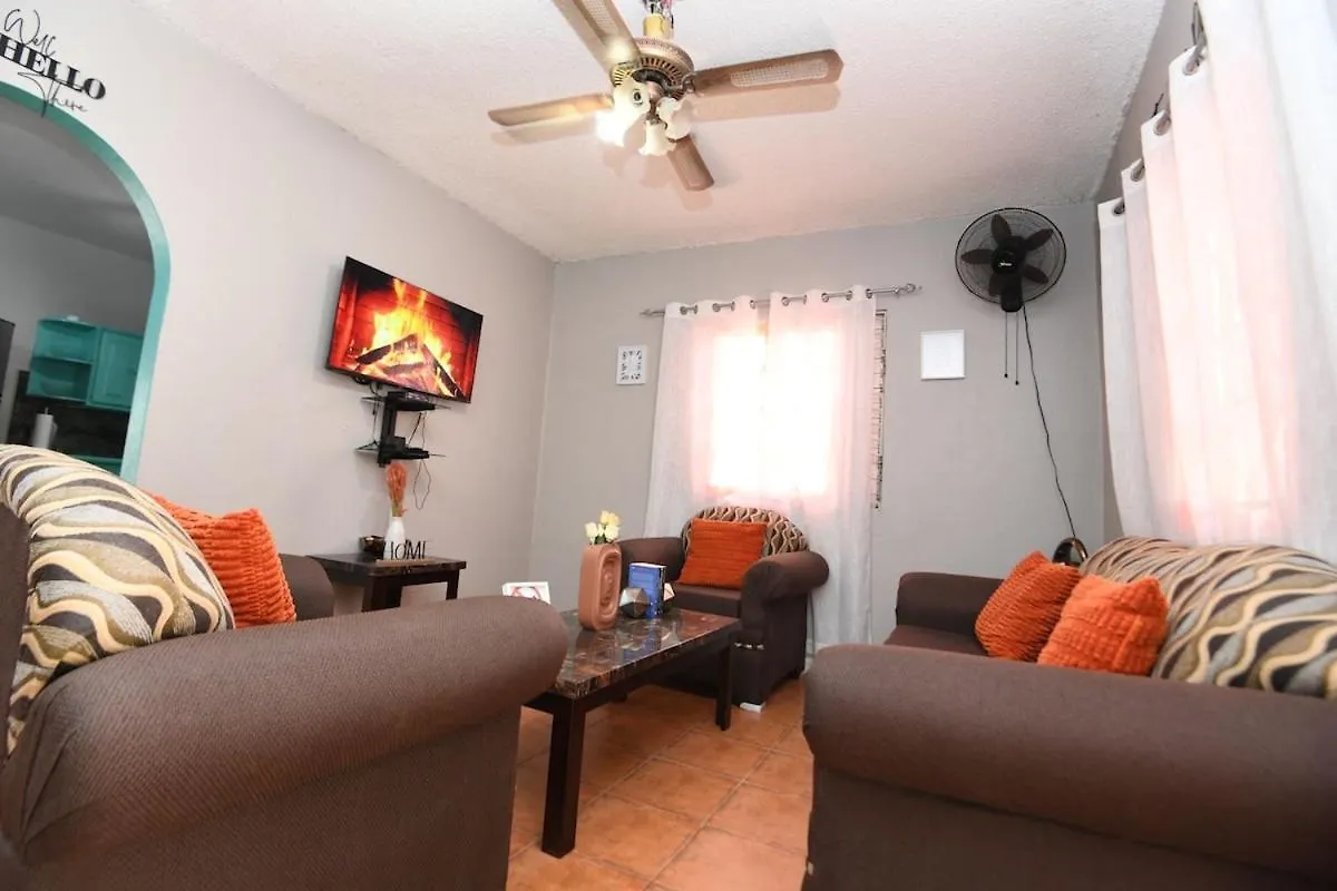 Дом отдыха Spacious & Cozy 2 Bedrooms Townhouse In Gated Community, Excellent Location In Kgn8